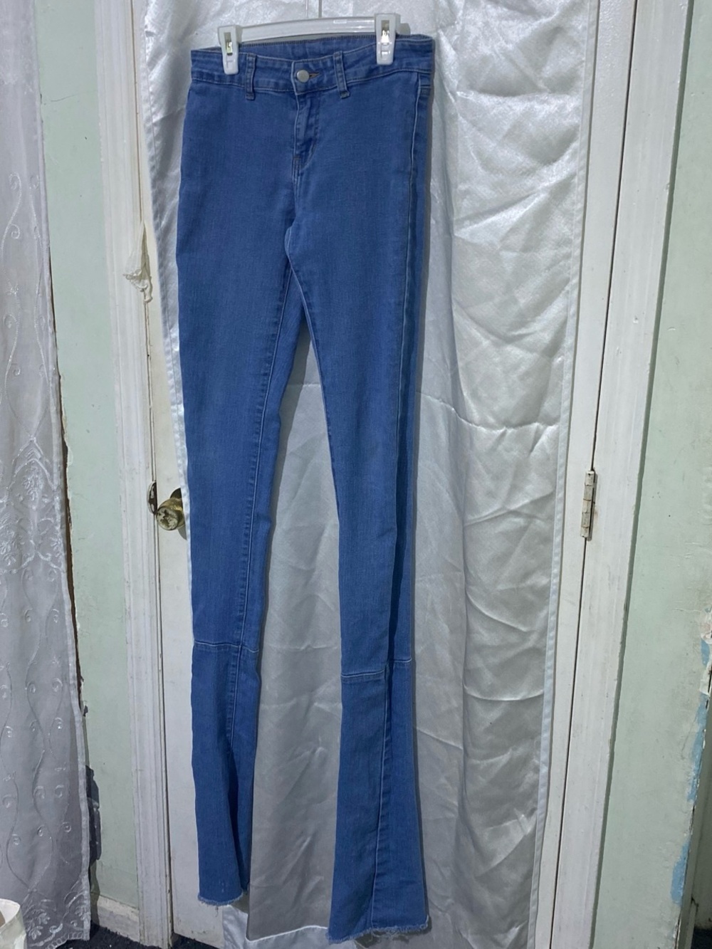 SHEIN Denim High-Rise Flared Jeans in Medium Blue
